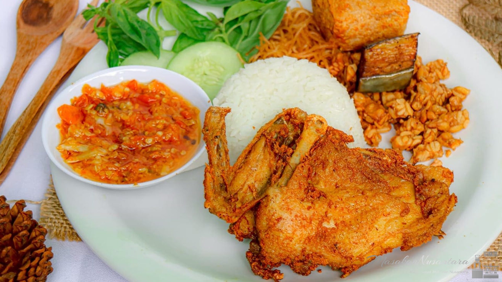 The Secret Flavor of Surabaya Chicken Smash That Makes Cilacap a Culinary Destination
